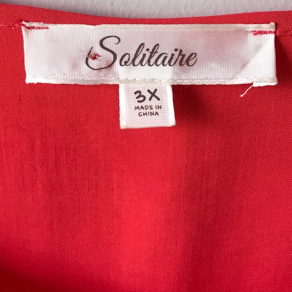 Solitaire Eyelet Top - Picture 5 of 8